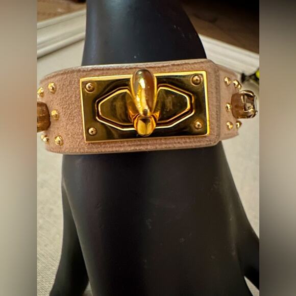 Givenchy leather bracelet w Swarovski crystals, faceted beads & shark tooth lock - Picture 2 of 14